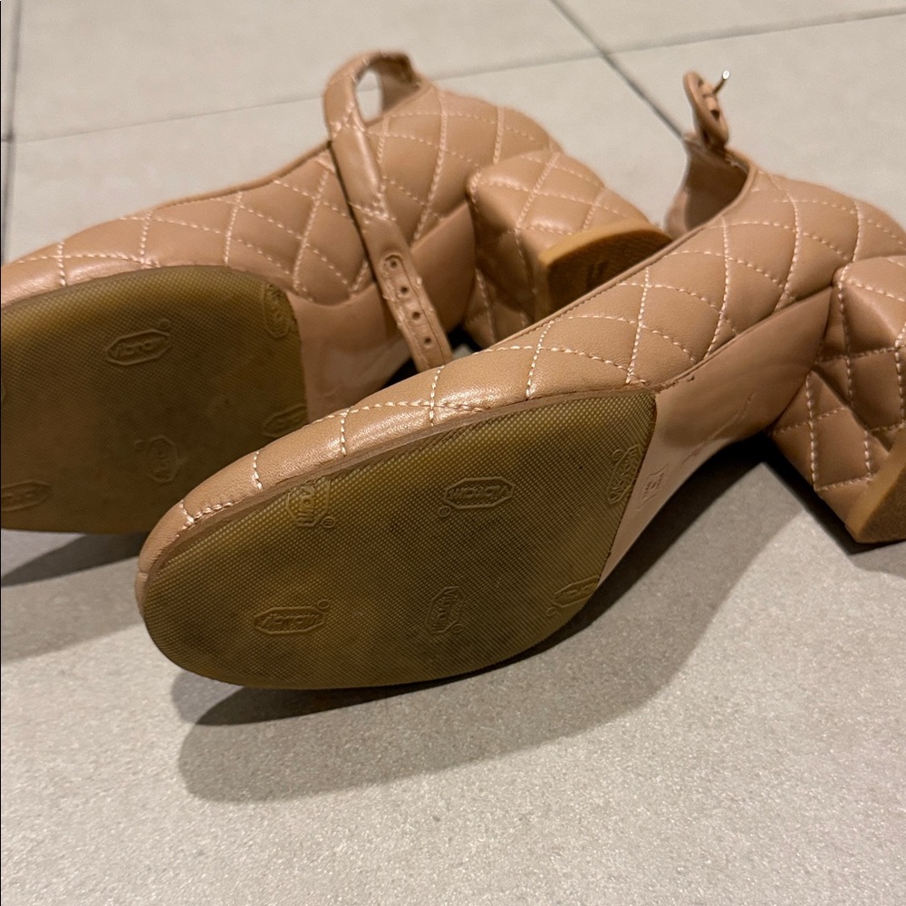 Gianvito Rossi Quilted Tan Leather Block Heels with Ankle Strap - Picture 2 of 3